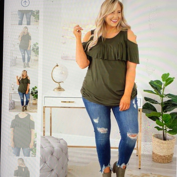 B.E. Stage COLD SHOULDER TOP - Picture 3 of 5